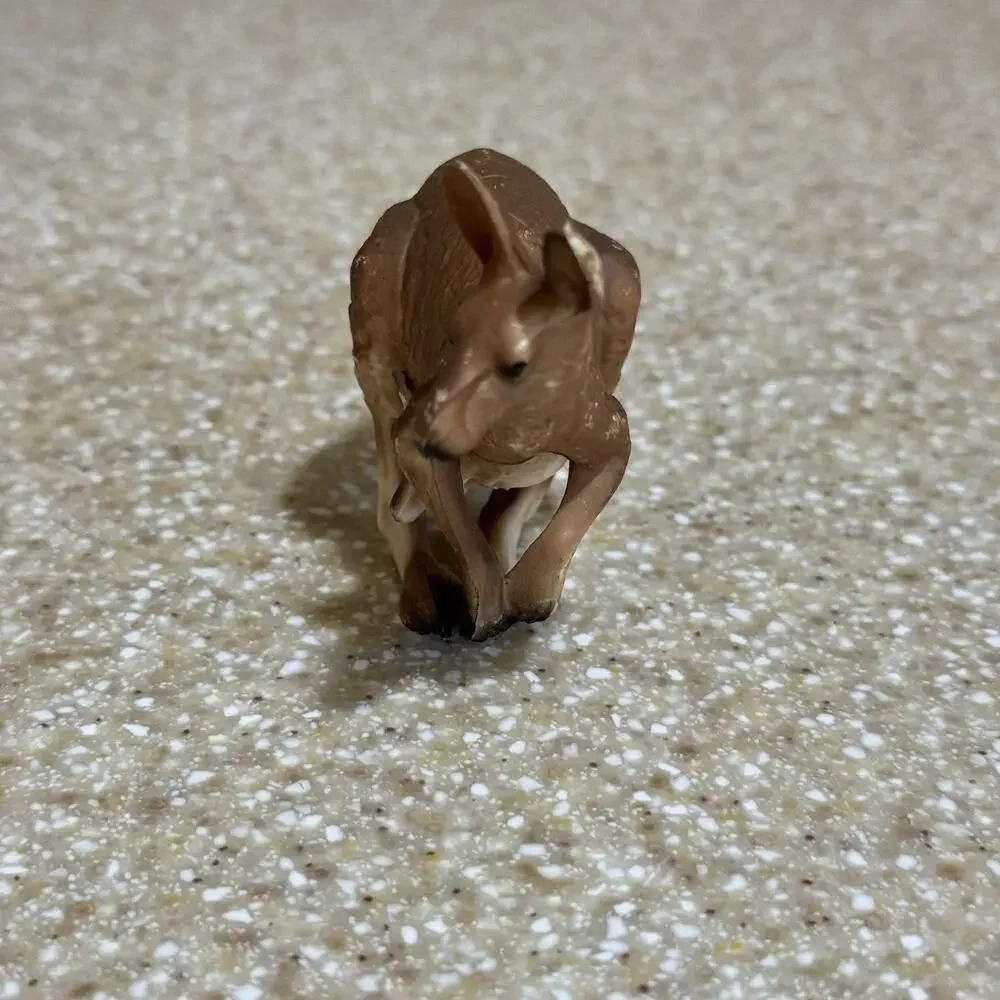 Outback Steakhouse The Kangaroo Krush Drink Cup Clinger Figurine Baby Joey Toy